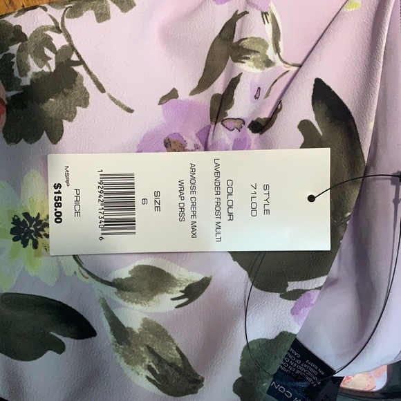 Dress - Picture 6 of 6